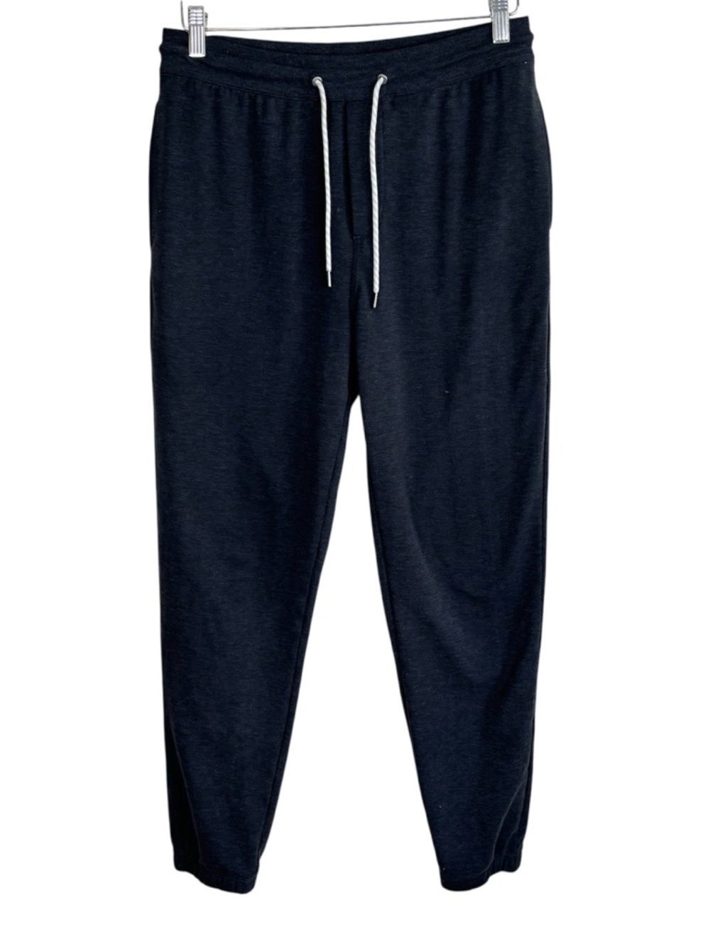 Vuori Men’s Performance Austin Jogger Size Small Tapered Pants Activewear V445